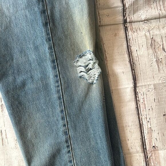 Signature by Levi Strauss & Co.  Men's 550 Relaxed Taper Jeans - Picture 12 of 16